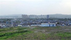 Odvrácená strana boulivého rozvoje - slumy v Bombaji