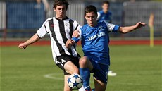 Momentka z t�etiligového utkání mezi �eskou Lípou (v modrém) a Horními