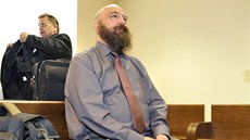 Insolvenní správce Pavel Petrá ped Krajským soudem v Hradci Králové. (16. 5....