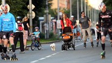 Ve�erní jízda v Hradci Králové