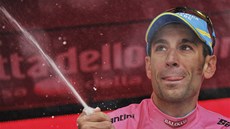 Vincenzo Nibali si udržel růžový dres i por 13. etapu Gira.