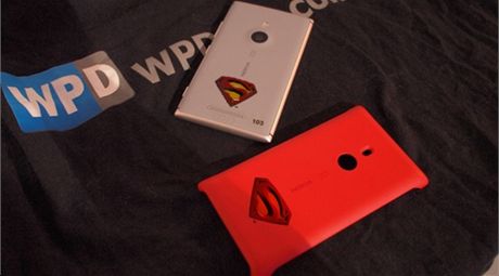 Nokia Lumia 925 v edici Superman