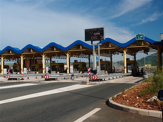 Mýtná brána na chorvatské dálnici.