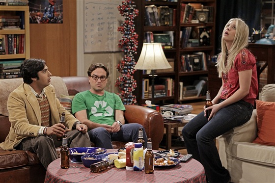 Big Bang Theory první díl šesté série. Raj je stále sám a přišel tradičně