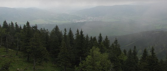 Pohled z webkamery ČHMÚ na Šerák ze čtvrtečního dopoledne. (23.5.2013)
