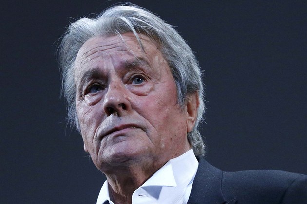 Zemřel Alain Delon. Legendární Černý tulipán a symbol mužské krásy