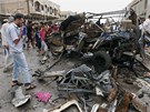 Náloe v autech explodovaly v íitských tvrtích Bagdádu a v jiním pístavním