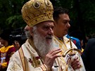 Tém dvou a pl hodinovou svatou liturgii vedenou srbským patriarchou Irinejem