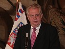 Prezident Milo Zeman a ministr kolství Petr Fiala oznamují na tiskové