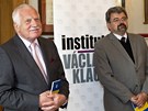 Exprezident Václav Klaus a bývalý hradní kanclé Jií Weigl pi pedstavení