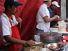Mexické pouliní bistro nabízí spoustu místních specialit, piem u vech máte...