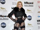 Madonna na udílení Billboard Music Awards dorazila v obleení jako královna...