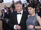 Alec Baldwin a jeho thotná manelka Hilaria Thomasová (Cannes 2013)