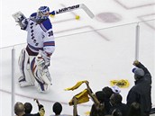 Brank NY Rangers Henrik Lundqvist opout led v Bostonu a domc divci se