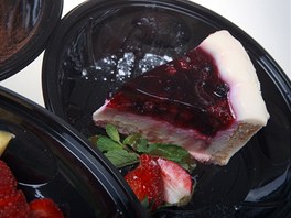 Dmejdlo.cz - torta al frutti di bosco, restaurace Persona