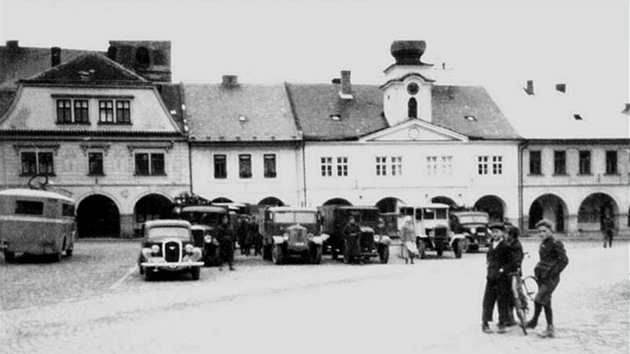 Odv�d�la se eviden�n� vozidla z civiln�ho sektoru...