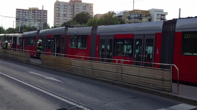 V úterý večer se na Červeném vrchu srazily dvě tramvaje