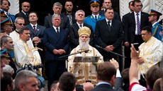 Tém dvou a pl hodinovou svatou liturgii vedenou srbským patriarchou Irinejem