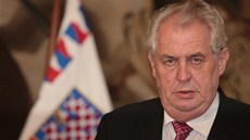 Prezident Miloš Zeman oznámil na tiskové konferenci, že Martin C. Putna titul