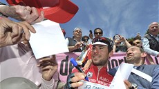 HRDINA DAV. Mark Cavendish na startu 17. etapy cyklistického závodu Giro