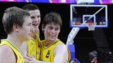 Austral�tí basketbalisté se radují z postupu do finále lo�ského MS do 17 let.