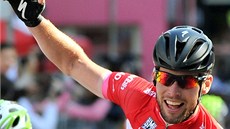 Mark Cavendish ovládl závrenou etapu Giro d´Italia.