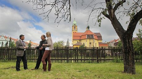 Bhem víkendu 8. a 9. ervna bude pro veejnost otevena i zahrada klátera dominikán na Jiráskov námstí v Plzni.