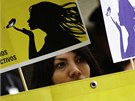 Protest Amnesty International za práva dvaadvacetileté Beatriz před
