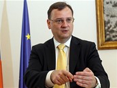 Premiér Petr Nečas během rozhovoru pro MF DNES (31. května 2013)