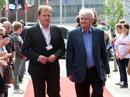 Generln editel esk televize Petr Dvok (vlevo) a f dtsk stanice T...