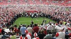 Liberetí fotbalisté slaví v roce 2002 ligový titul. 
