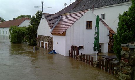 Zaplavené domy v Putimi na Písecku.