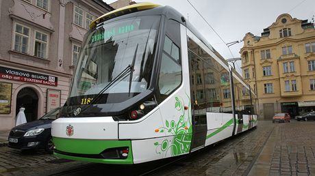 Nová nízkopodlaní tramvaj 26T je nejirí soupravou, jakou koda
