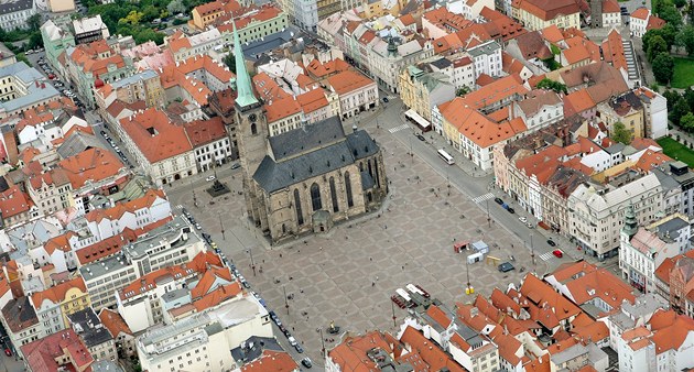 Námstí Republiky v Plzni a katedrála svatého Bartolomje