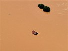 Rozvodnné Labe nedaleko nmecké Mín (5. ervna 2013)