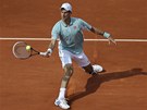 JEMNÝ VOLEJ. Srbský tenista Novak Djokovi hraje ve tvrtfinále Roland Garros.