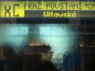 Náhradou za nejezdící vlaky metra byly v Praze nasazeny tramvaje XA, XB a