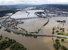 Strakonická ulice (dole) a Praský okruh v Lahovicích (4. ervna 2013)