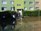 V Ústí nad Labem se voda pelila pes protipovodovou stnu, která chrání ped