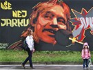Pouliní umlci ze skupiny Sprayart34 vytvoili oslavencv portrét na plotu u