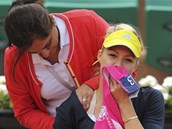 ZDRAVOTN PAUZA. Bhem osmifinle Roland Garros se Maria Kirilenkov nechala