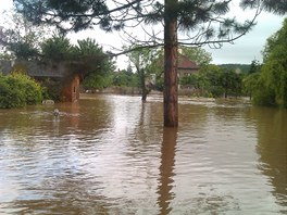 Chatov oblasti v Dolnch ernoicch a Lipencch jsou zaplaveny. Odnesly to