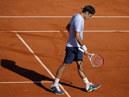 PROHRL. vcarsk tenista Roger Federer prohrl ve tvrtfinle Roland Garros s