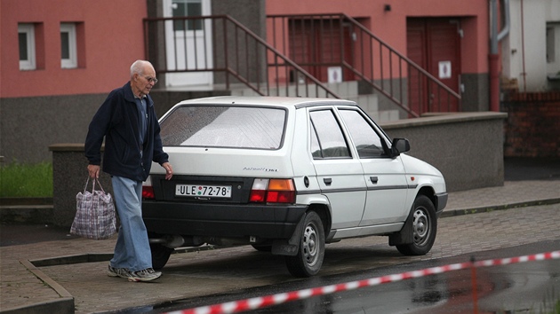 Obyvatel Stekova museli sv domovy opustit v pondl do devt rno.