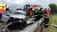 Váná nehoda na silnici mezi Písnicí a Dolními Beany (6. ervna 2013).