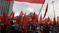 Protivládní protesty v tureckém Istanbulu pokraují. (2. ervna 2013)