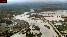 Praské Lahovice s výpadovkou na Strakonice (dole)