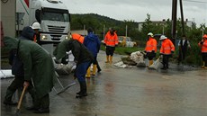 Tetí povodový stupe na Úhlav - protipovodová opatení v obci Robice u