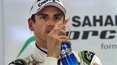 BRITSKÁ HVZDA. Paul di Resta s monopostem stáje Force India vyhrál úvodní