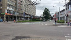 Po pond�lním kolapsu dopravy byly pardubické ulice tak�ka bez aut.